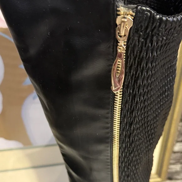 Black Knee-High Women's Boots features zipper on side and gold around the heels - Picture 4 of 11